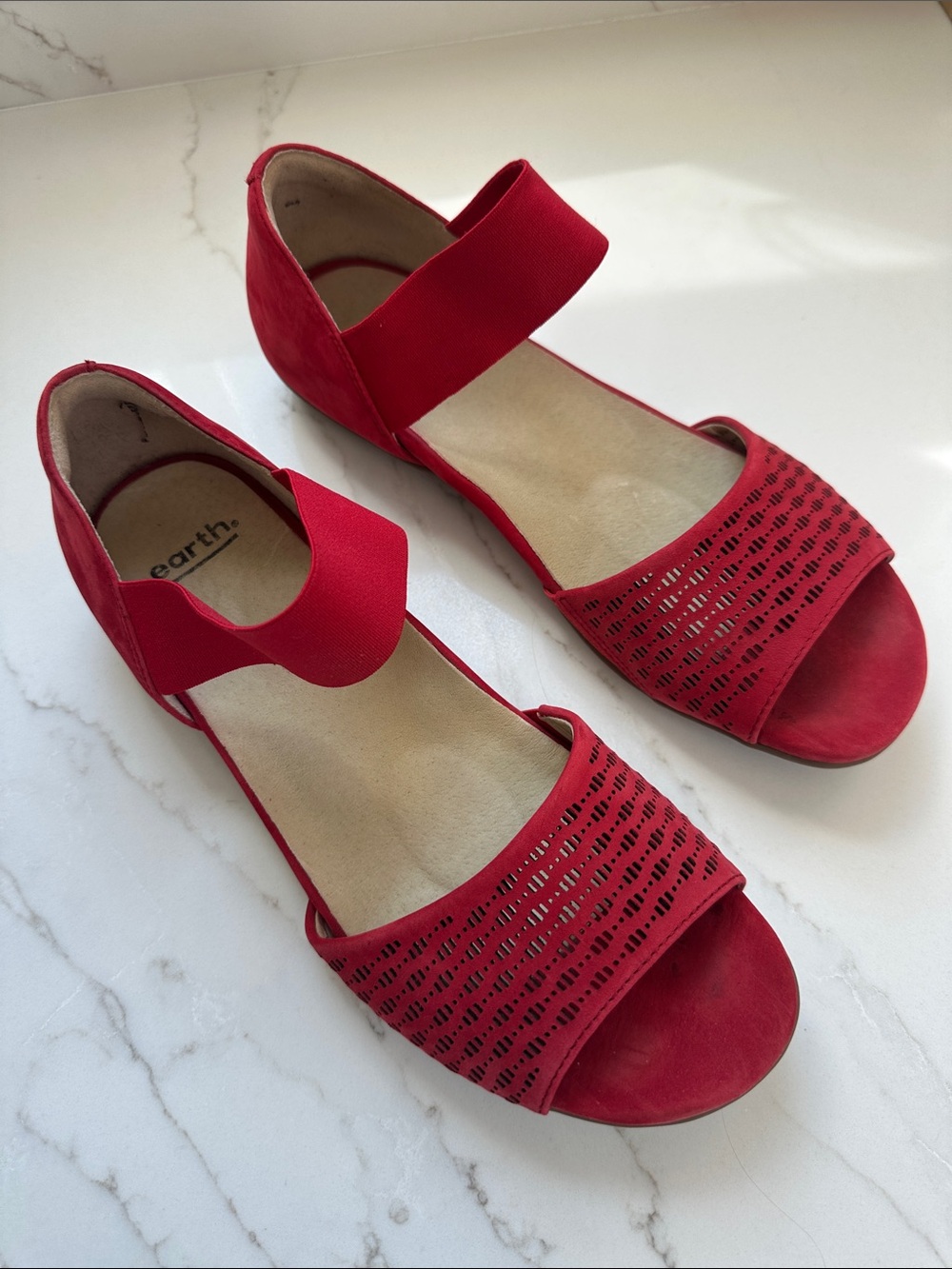 Earth Red Elastic-Strap Open Toe Sandals